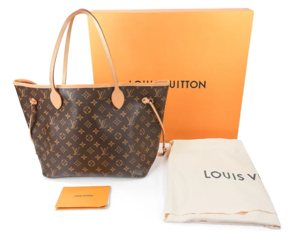 Louis Vuitton Neverfull Tote