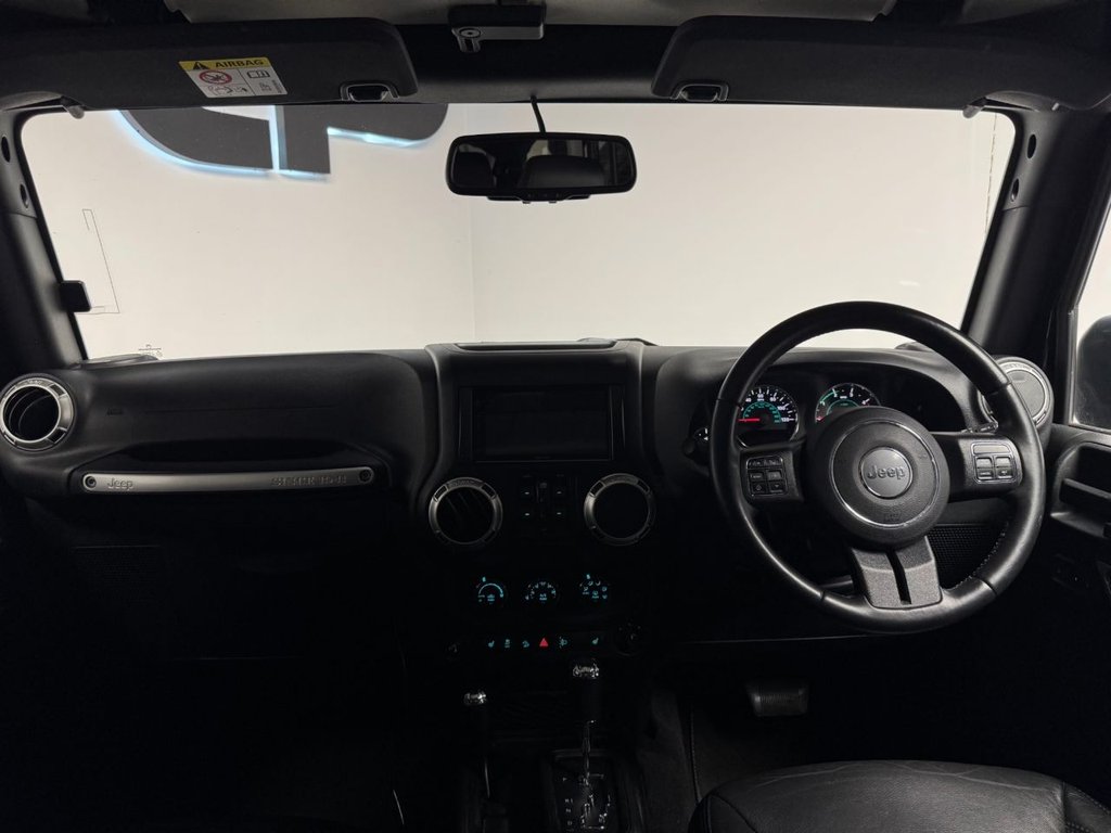 Jeep Wrangler 2.8 CRD Overland